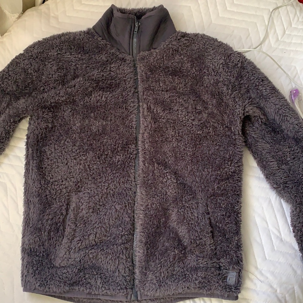 Filla fluffy gray jacket